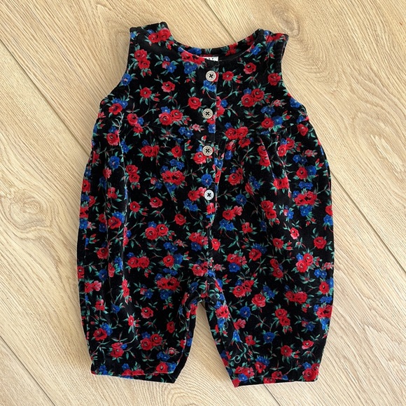 Vintage Other - VINTAGE stunning baby Gap velvet floral romper jumpsuit